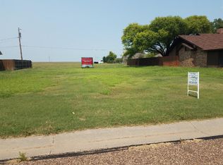 859 N Holly Dr, Liberal, KS 67901