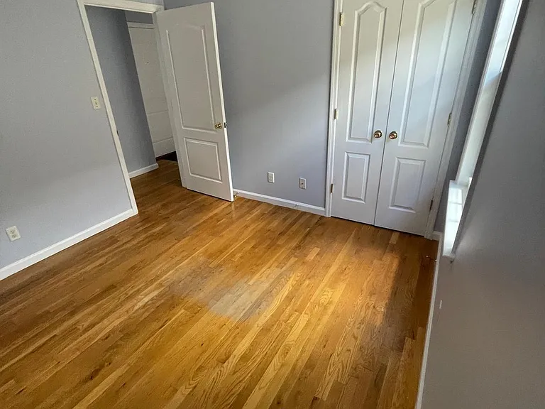3 Montrose Ave #2 — Photo 9