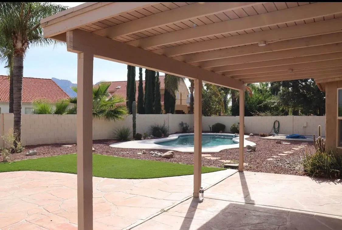 4 bed, 2.5 bath, 2490 sqft, $2,850 — Photo 2
