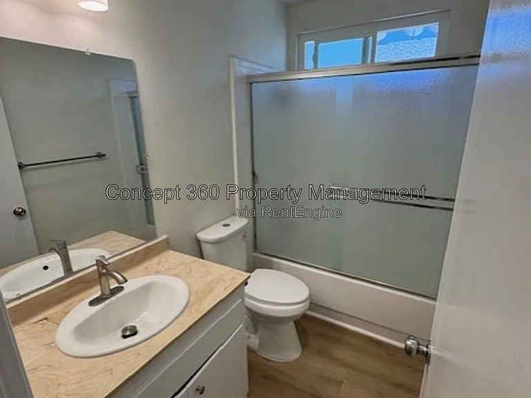 1021 Ohio Ave #7 — Photo 17
