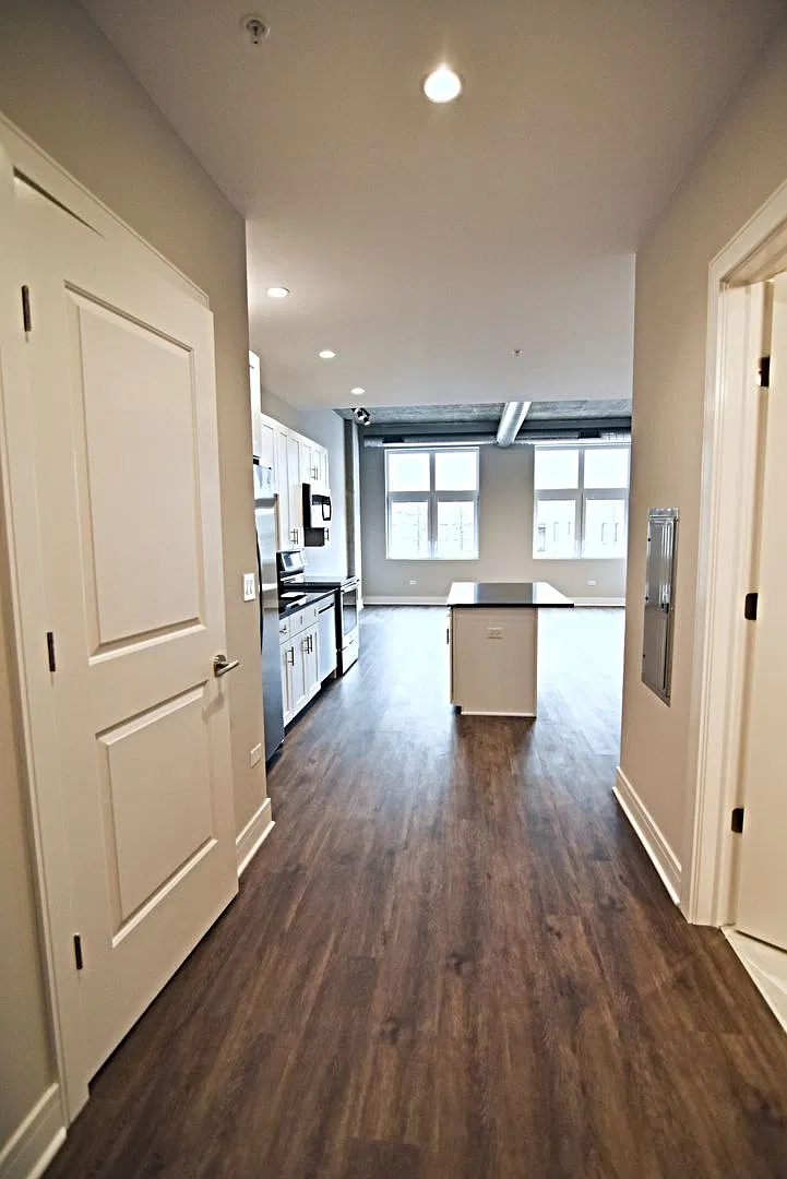 1 bed, 1.0 bath, 764 sqft, $2,750 — Photo 4