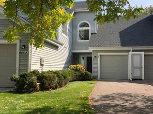 1850 Terraceview Ln N APT B, Plymouth, MN 55447