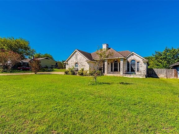3rd image of 1920 Oak Vista Dr