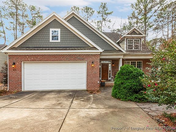 2nd image of 708 Essex Ct