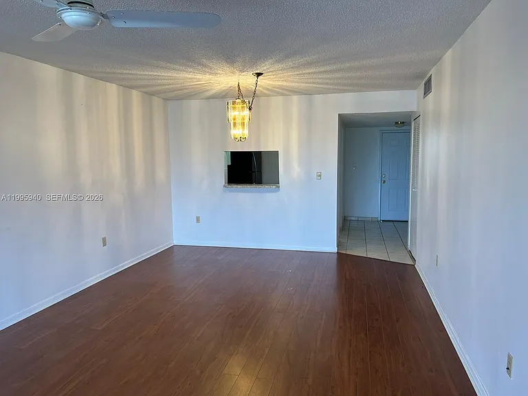 1800 SW 81st Ave #1400 — Photo 6