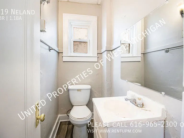 819 Neland Ave SE — Photo 15