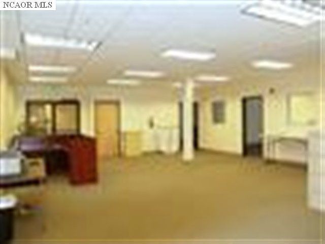 2nd image of 900 E Main St