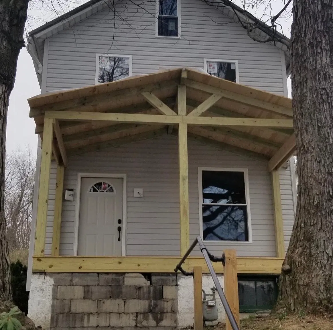 222 N Brady St — Photo 2