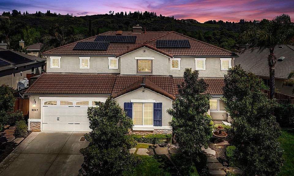 1st image of 2367 Summer Dr