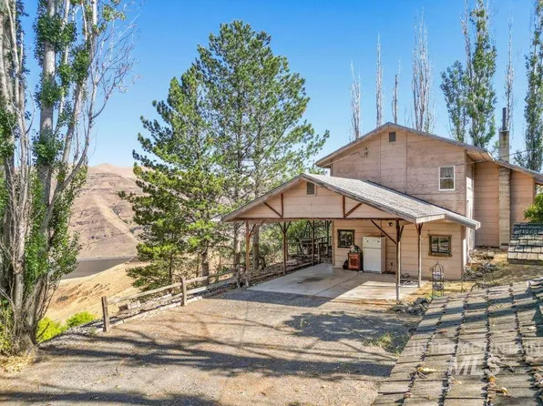 2026 Silcott Hills Rd, Clarkston, WA 99403