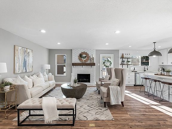 4th image of 808 Clayworth Dr