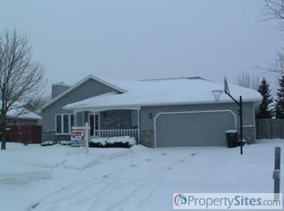 3225 Blueberry Ln, Appleton, WI 54915