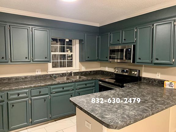 2nd image of 3207 Morton Ln