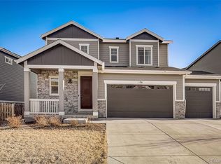 124 N Oak Hill Way, Aurora, CO 80018