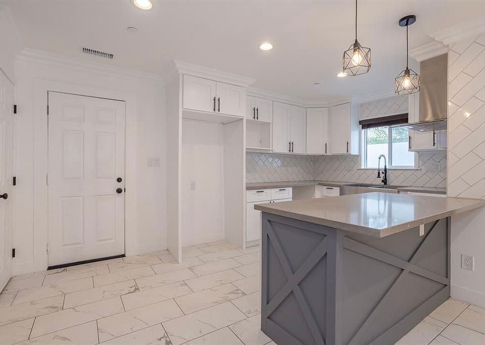 1st image of 1033 S Bonnie Beach Pl Unit 1