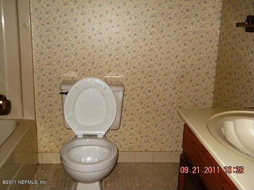 3rd image of 5831 John F Kennedy Dr N