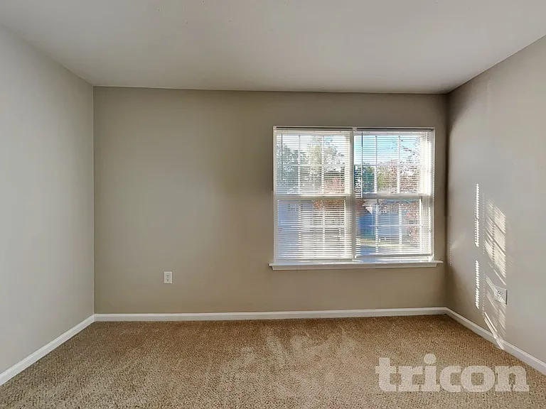 4846 Autumn Oak Dr — Photo 11