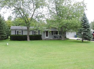 5943 S Huron Rd, Pinconning, MI 48650