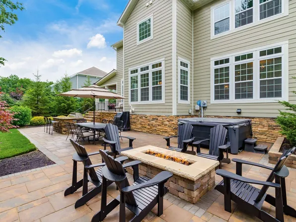 3005 Highland Woods Blvd, New Albany, OH 43054