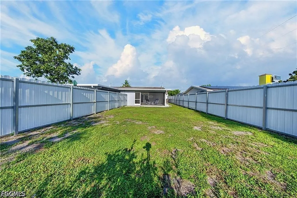 1 bed, 1.0 bath, 900 sqft, $1,400 — Photo 4