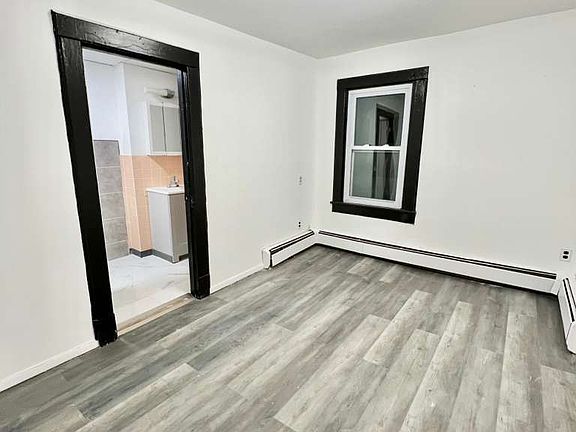 4th image of 17 Goshen Ave #2