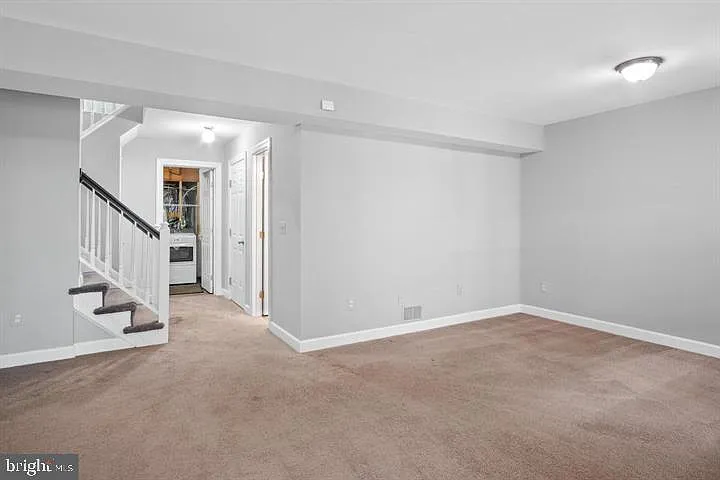 7439 Heatherfield Ln — Photo 25