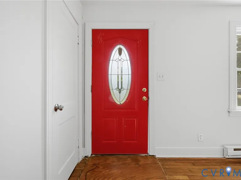 302 Marlin Dr — Photo 4