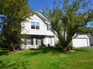 319 Brittany Trl, Elgin, IL 60120