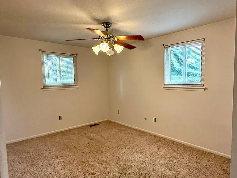 30215 Stockton Ave — Photo 34
