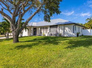 1203 SE 33rd St, Cape Coral, FL 33904
