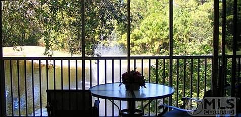 4th image of 975 Tarpon Cove Dr APT 202
