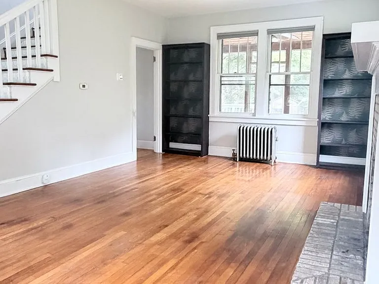 8 Salem Ave — Photo 8