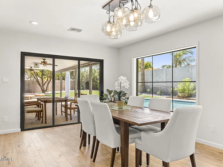 2601 E Sahuaro Dr — Photo 6
