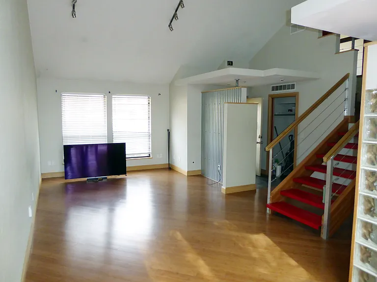 1031 Mirrormere Cir — Photo 6
