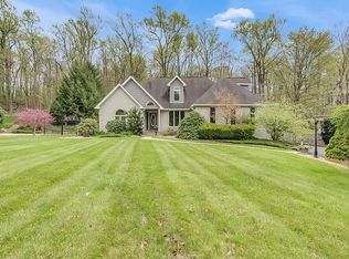 6185 Baker School Rd, Trafford, PA 15085