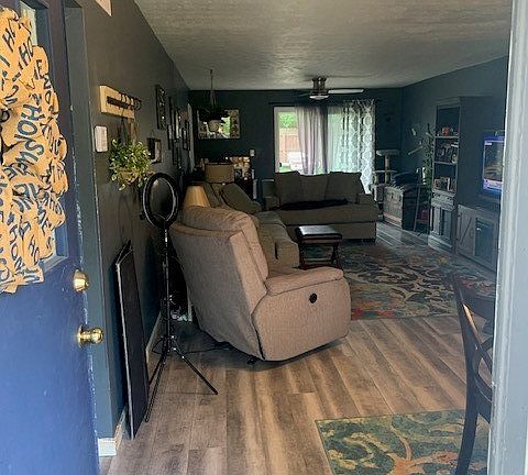 4th image of 8819 Manorford Dr