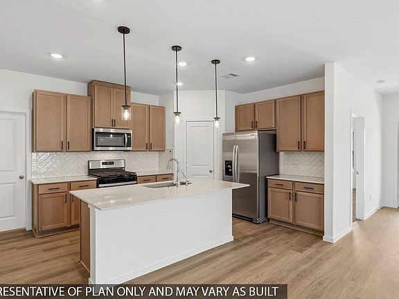 4th image of 15767 Garden Ridge Dr