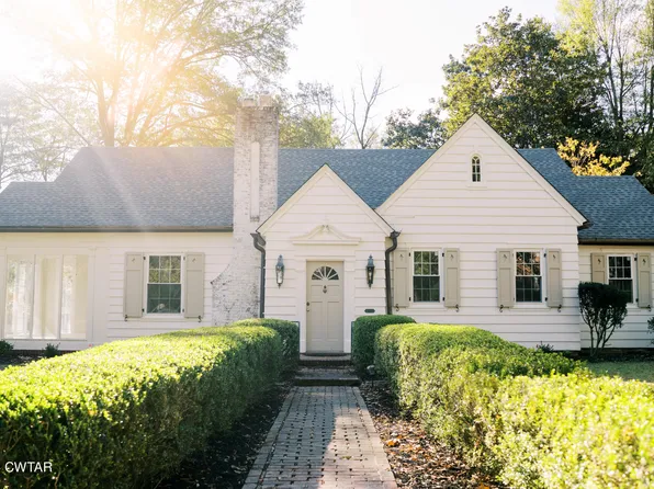 16 Northwood Ave, Jackson, TN 38301