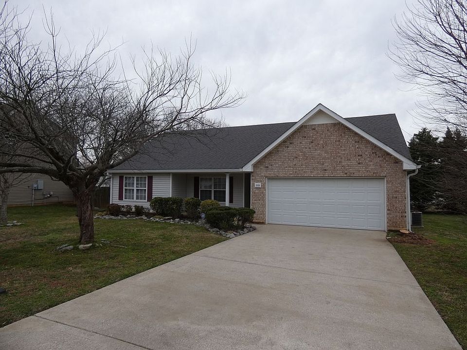 1st image of 2926 Weybridge Dr