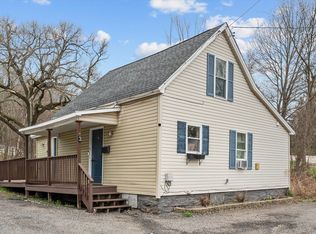 3 Douglas Rd, Webster, MA 01570