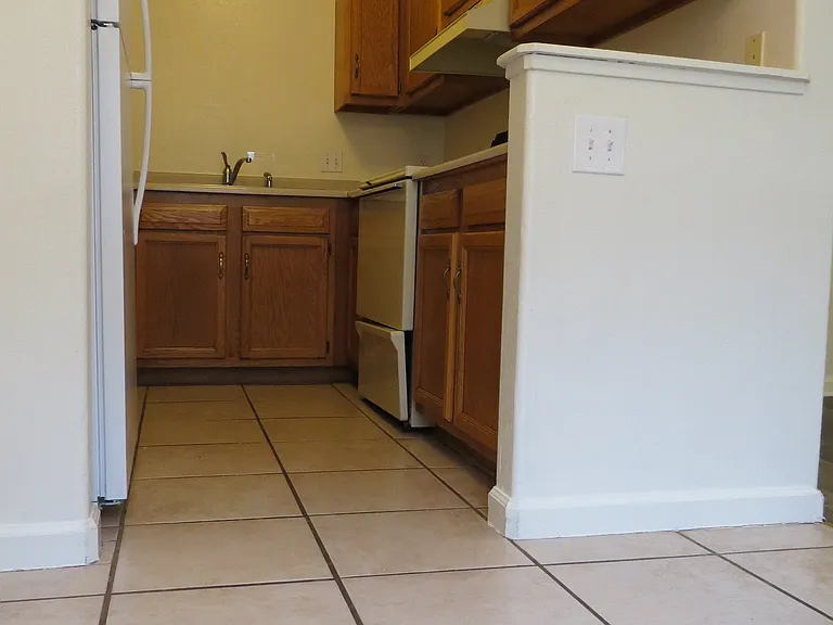 425 E 6th Ave #5 — Photo 9