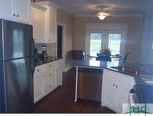 5th image of 210 Millstone Court