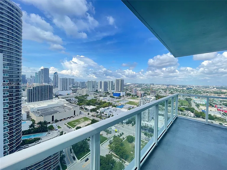 1900 N Bayshore Dr #3311 — Photo 5