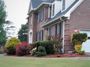 100 Acorn Rdg, Fayetteville, GA 30214