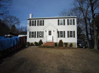 21 Pheasant Hill St, Westwood, MA 02090