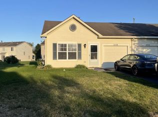 1430 Plantain Dr, Minooka, IL