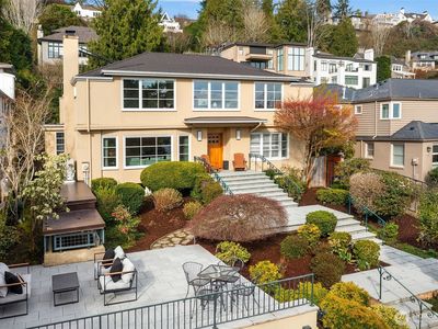 453 McGilvra Boulevard E, Seattle, WA, 98112