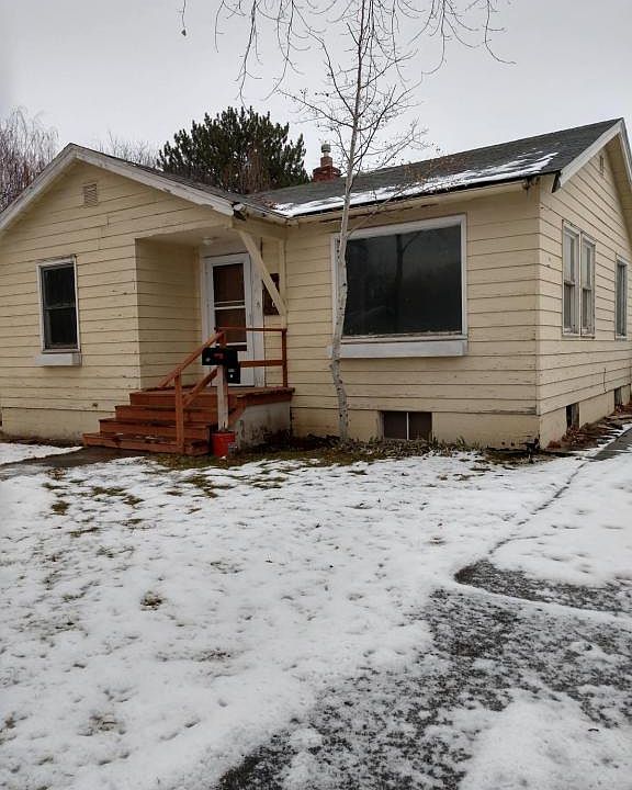1st image of 806 Blue Lakes Blvd