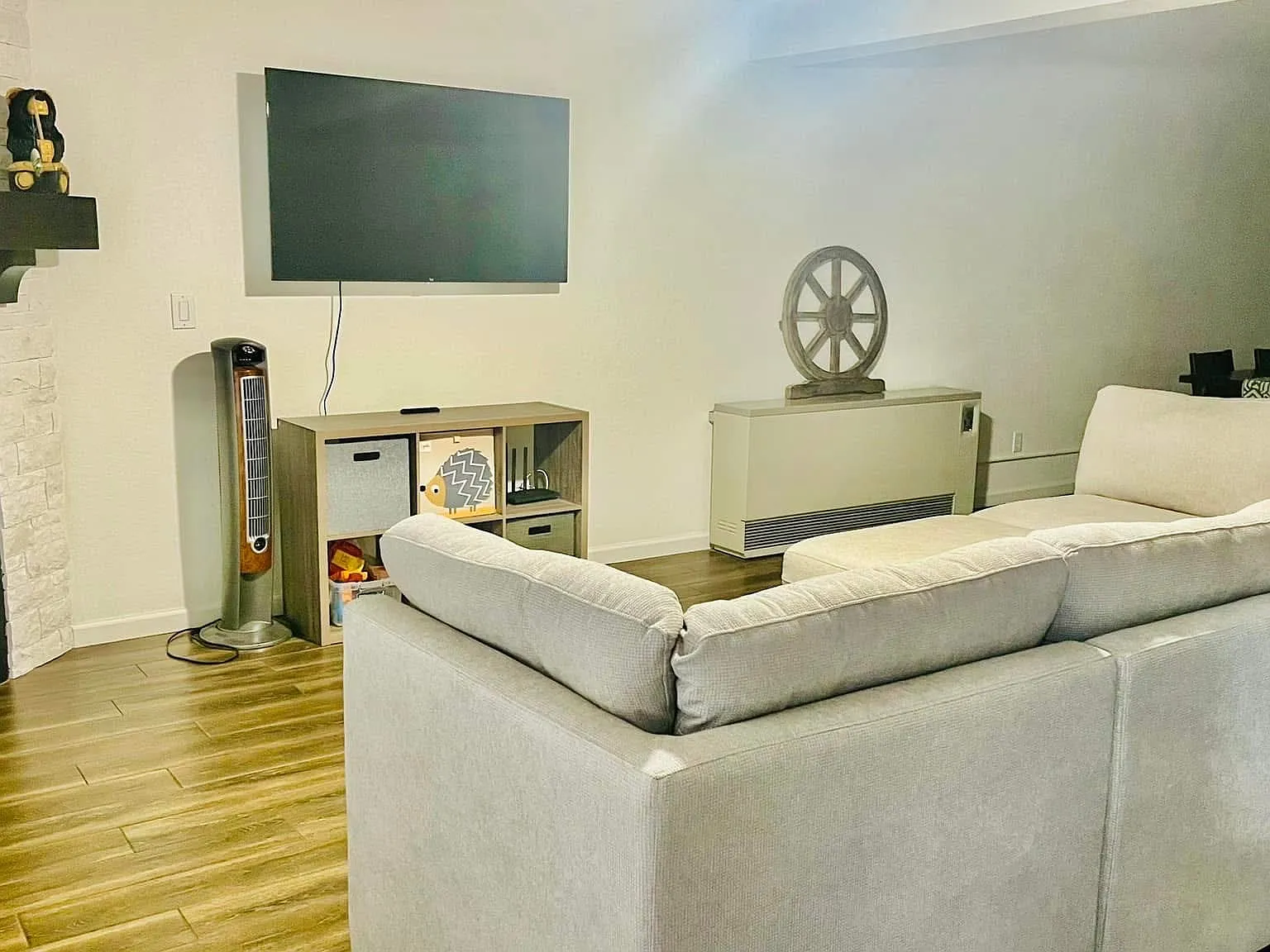 2 bed, 1341 sqft, $2,300 — Photo 2