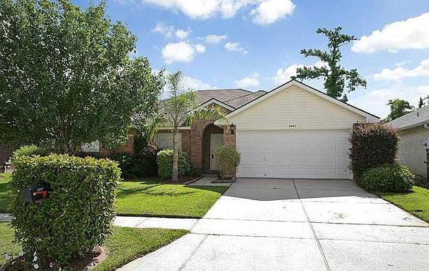 1st image of 3845 Aspen Dr